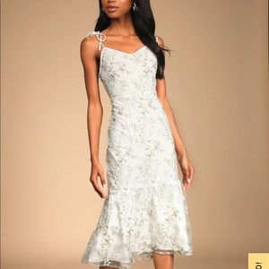 Lulus Absolutely Dreamy White Floral Embroidered Tie-Strap Midi Dress XS
